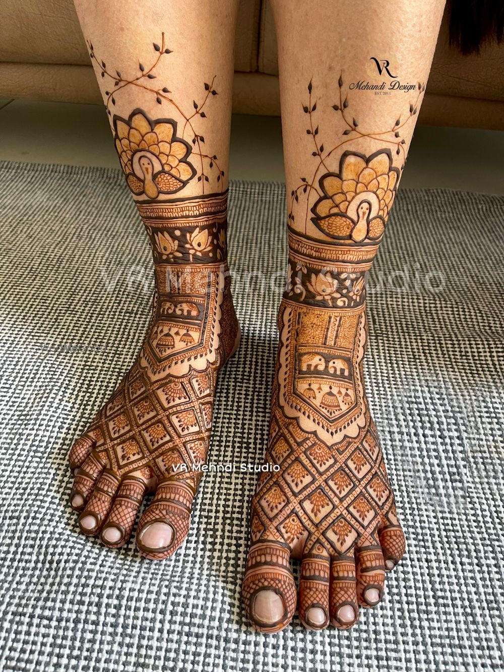 Photo By VR Mehndi Studio Rajkot - Mehendi Artist