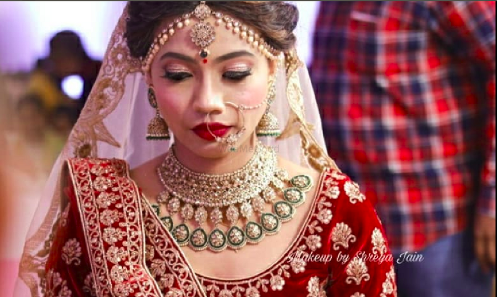 Makeup by Shreya Jain