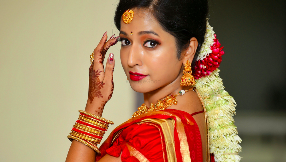 Photo By Makeup by Vadhu - Bridal Makeup