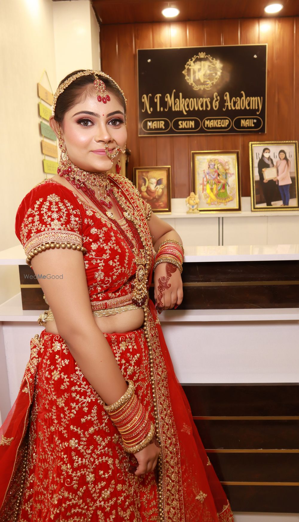 Photo By Neeru Tiwari Makeovers - Bridal Makeup