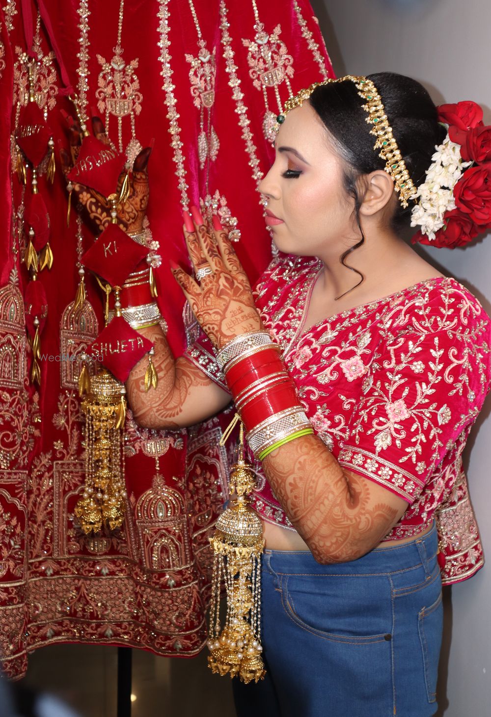 Photo By Neeru Tiwari Makeovers - Bridal Makeup