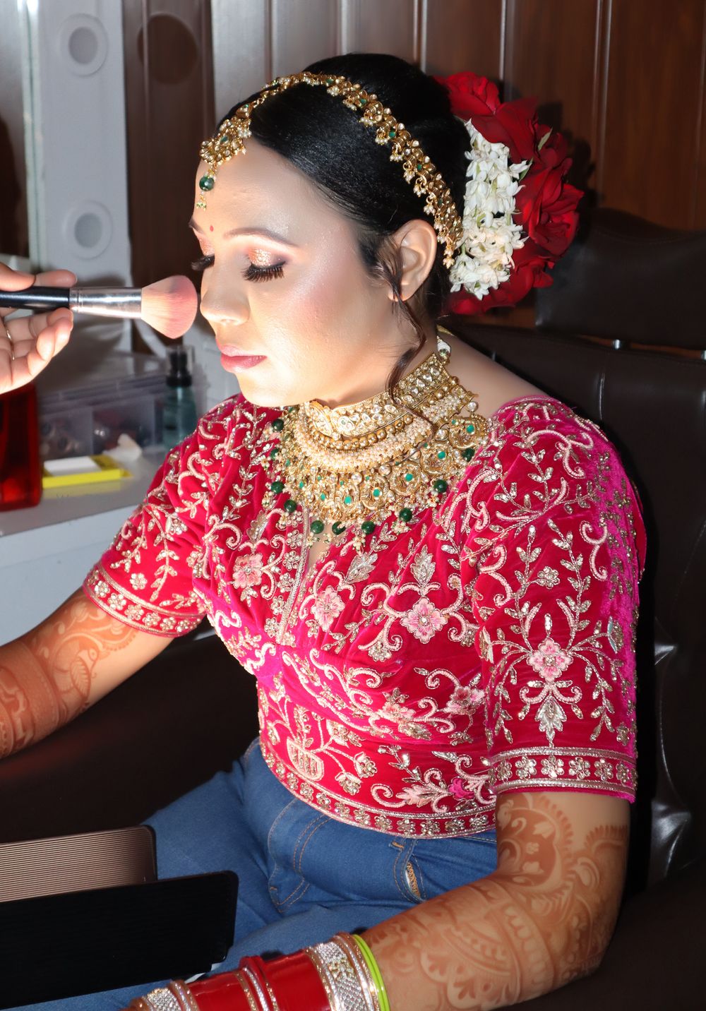 Photo By Neeru Tiwari Makeovers - Bridal Makeup