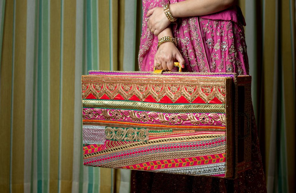 Photo By Pataaree - Trousseau Packers