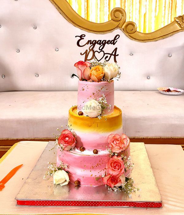 Photo By Cakes and Bakes - Cake