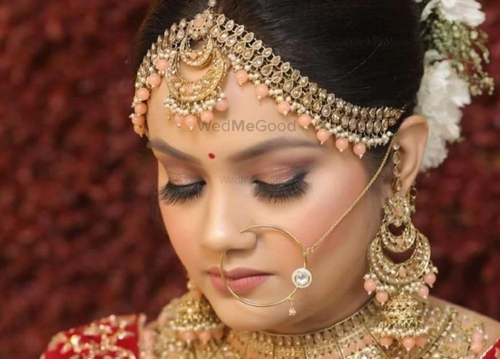 Makeovers by Sakshi Rajput