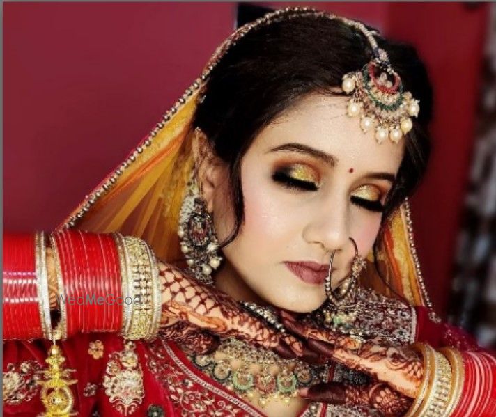 Ayushi Singh Chandel Makeup