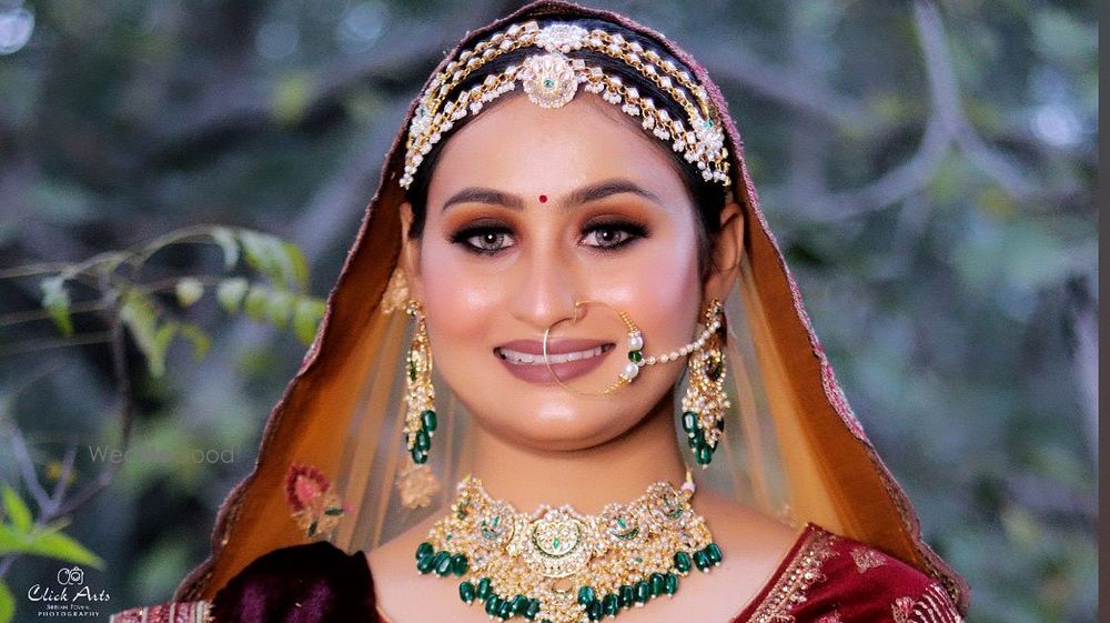 Ayushi Singh Chandel Makeup