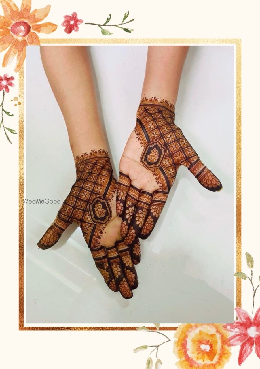 Photo By Simmys The Art Studio - Mehendi Artist