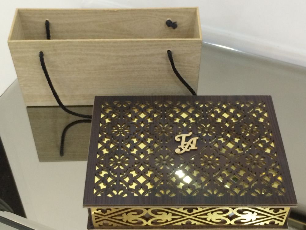Photo of brown and gold box
