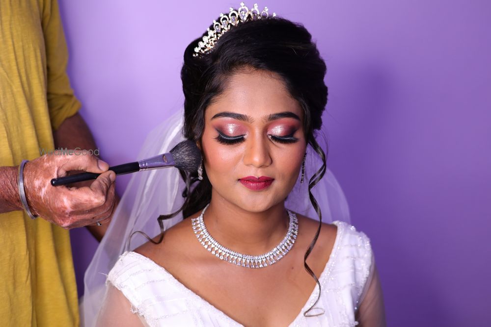 Photo By Makeup By Dev - Bridal Makeup