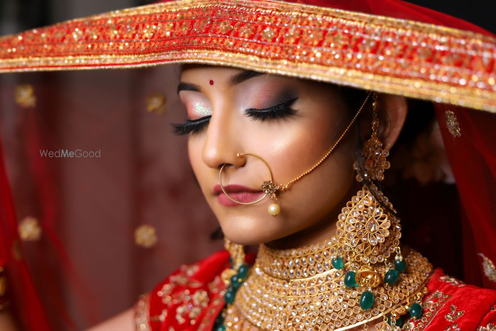 Photo By Makeovers By Ishu - Bridal Makeup