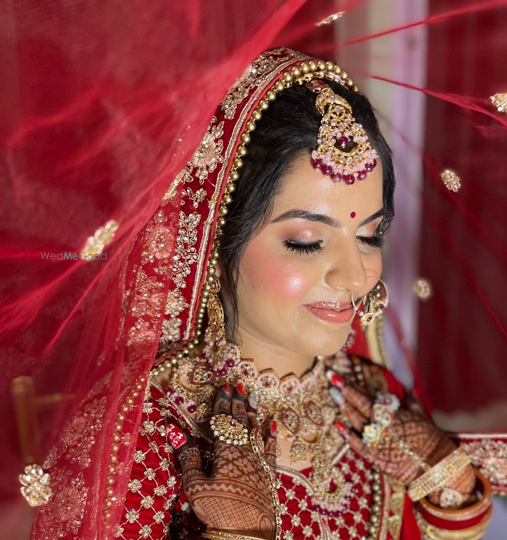 Photo By Makeovers By Ishu - Bridal Makeup