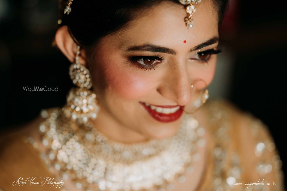 Photo By Makeovers By Ishu - Bridal Makeup