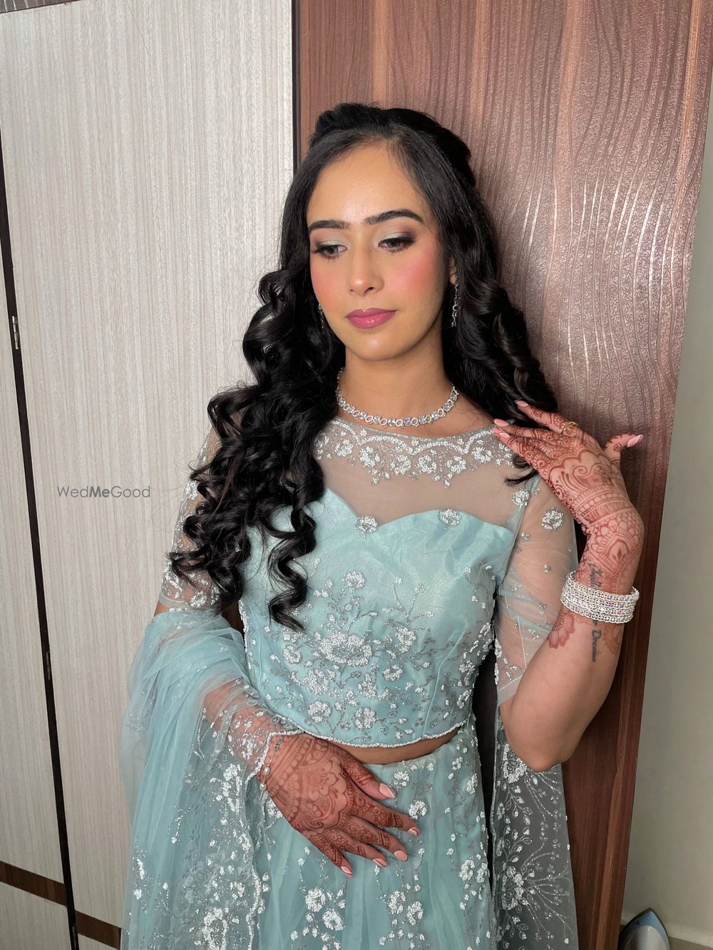 Photo By Makeovers By Ishu - Bridal Makeup