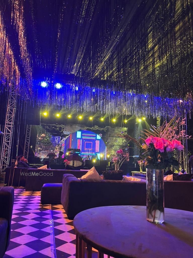 Photo By Life in Technicolour - Decorators