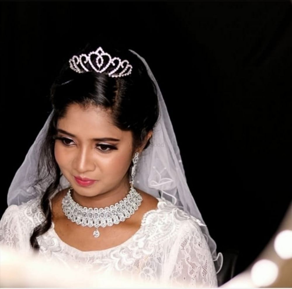 Photo By Makeovers by Mercy Christy - Bridal Makeup