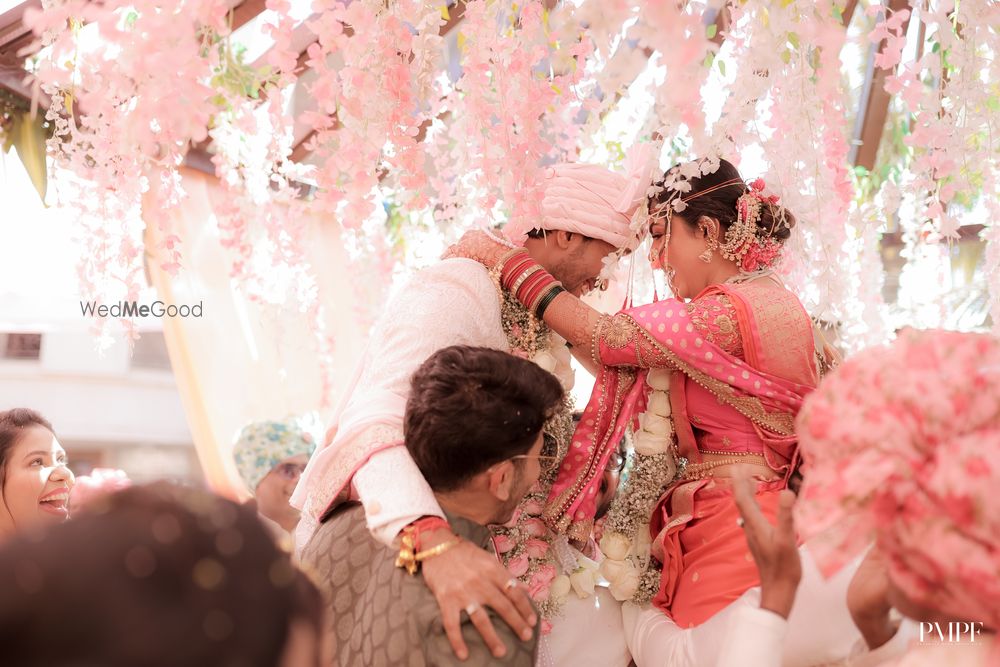Photo By Khushi Virani Makeovers - Bridal Makeup