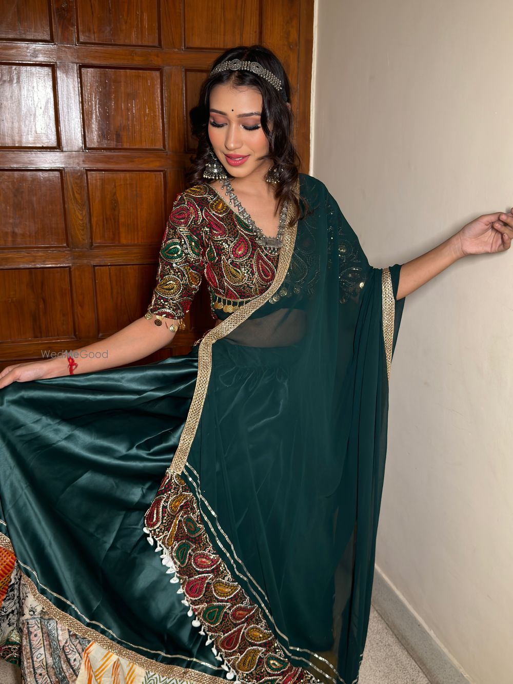 Photo By Makeovers by Deeksha - Bridal Makeup Artists
