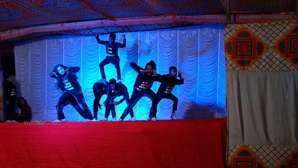 Photo By KMDC  - Sangeet Choreographer