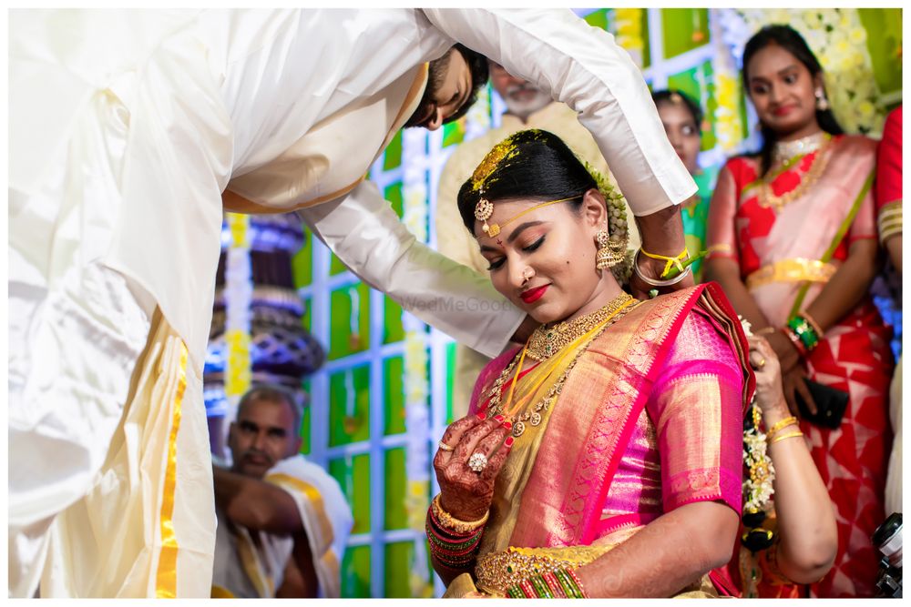 Photo By Yash Wedding Films - Photographers