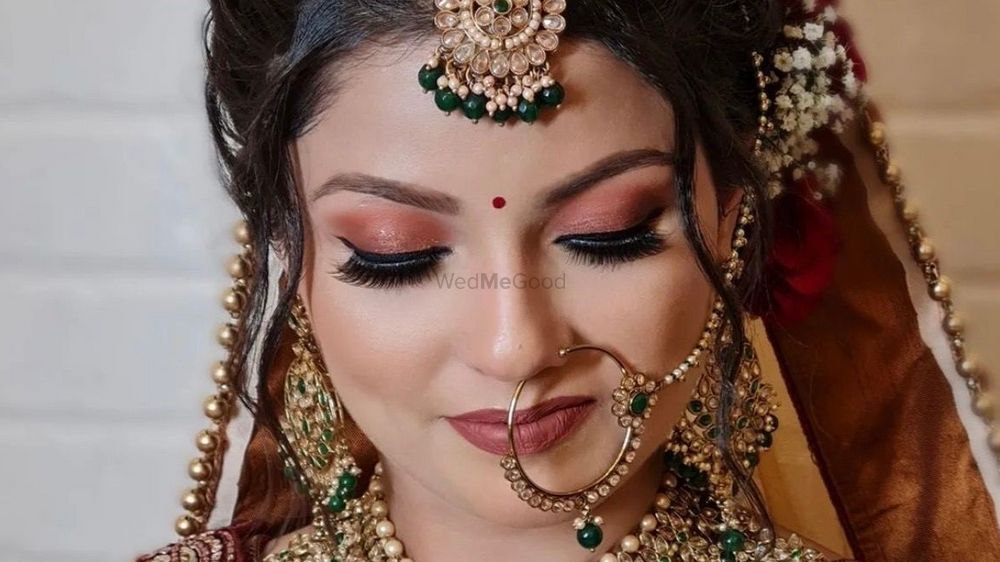 Makeup Artist Maahi Shah
