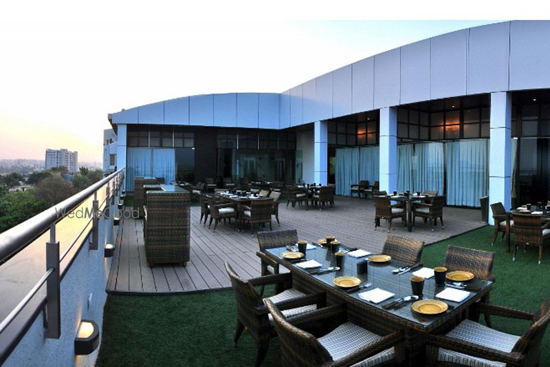 Photo By Manasarover The Fern - Venues