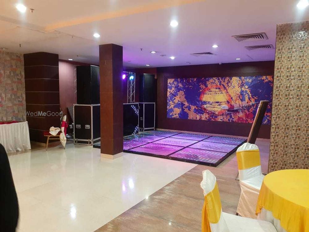 Photo By Crossroads Banquet - Venues