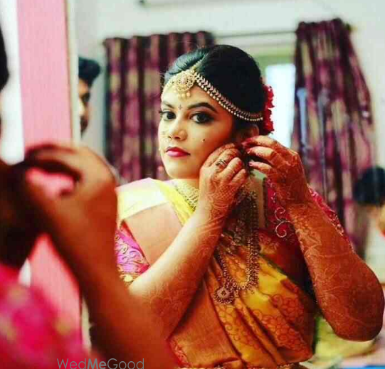 Photo By Lavish Looks & Locks - Bridal Makeup