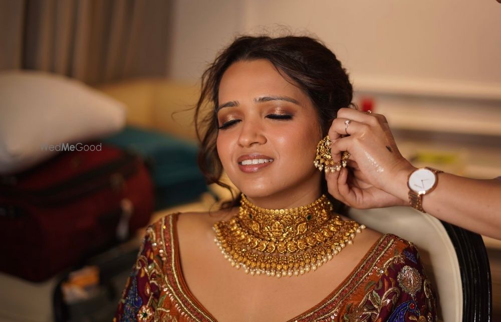 Photo By Makeovers by Nandini - Bridal Makeup