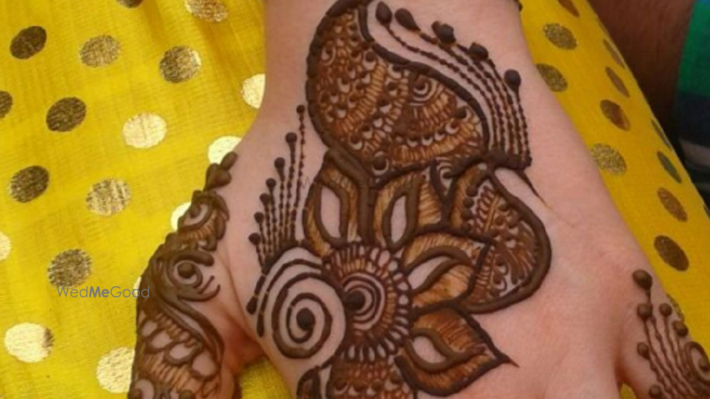 Swapna Sappi Mehendi Artist