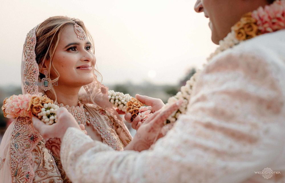Photo By Weddshooter - Photographers