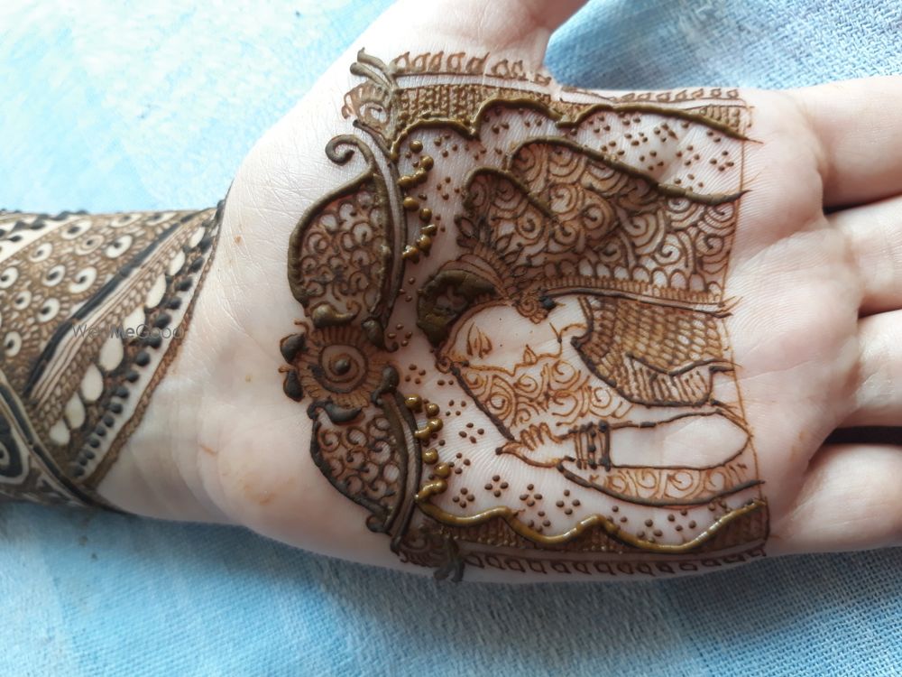 Daksha Mehandi Art