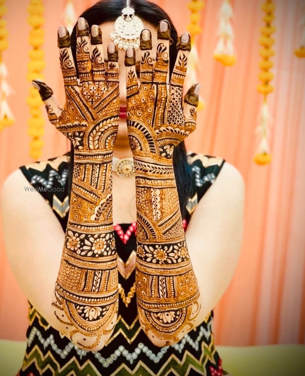 Jaipuri Mehndi Art
