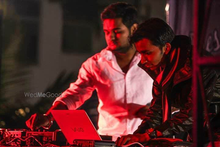 Photo By Dj Devmani - DJs