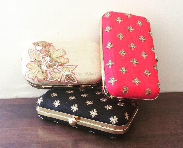 Photo By Papillon Clutches - Accessories