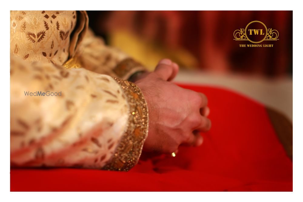 Photo By The Wedding Light - Photographers