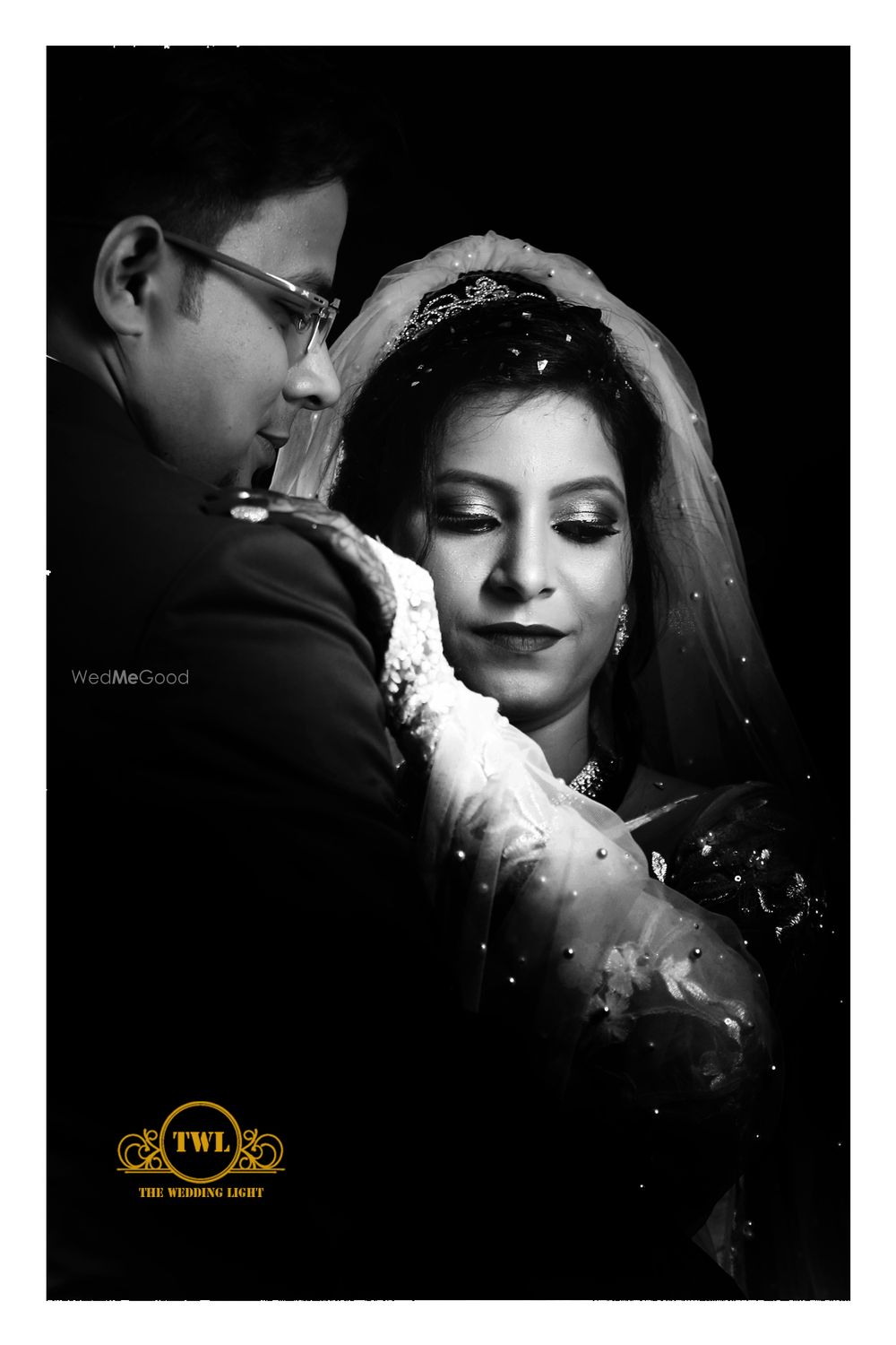 Photo By The Wedding Light - Photographers