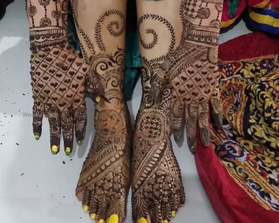 Raj Rajput Mehendi Artist