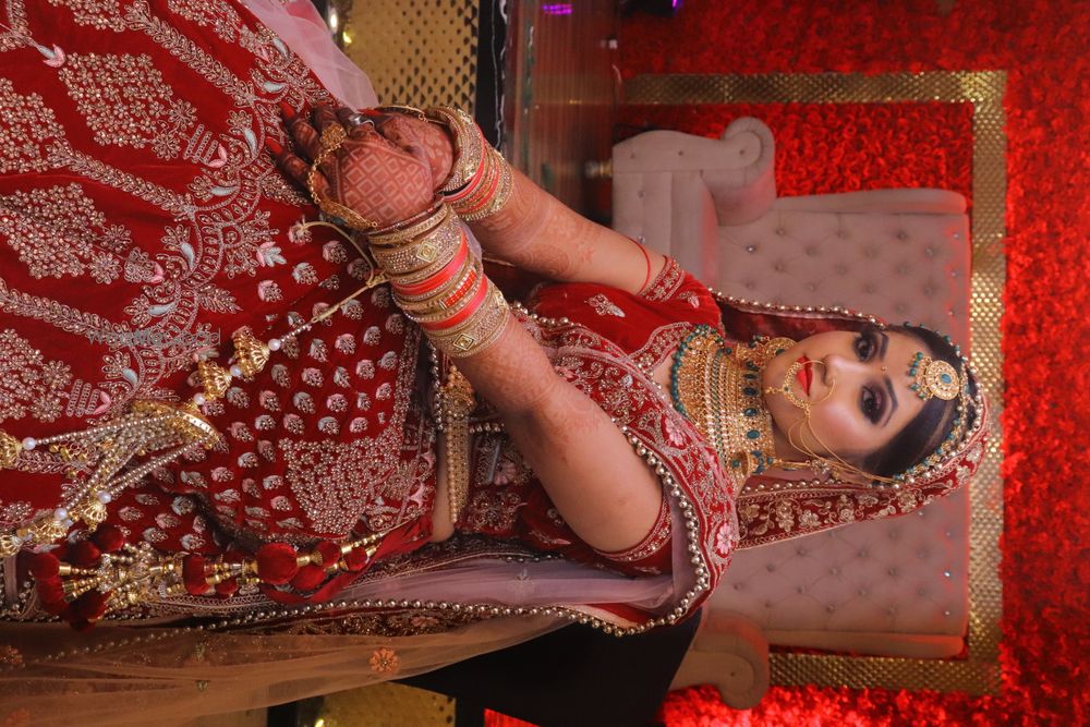 Photo By Glamroost Production - Photographers