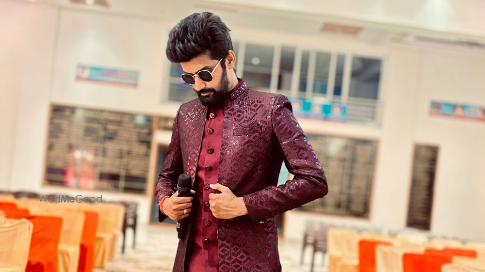 Anchor Vaibhav