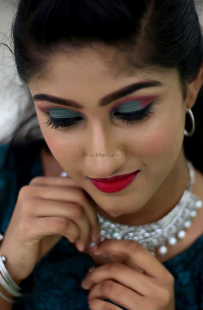 Photo By Queen Makeover - Bridal Makeup