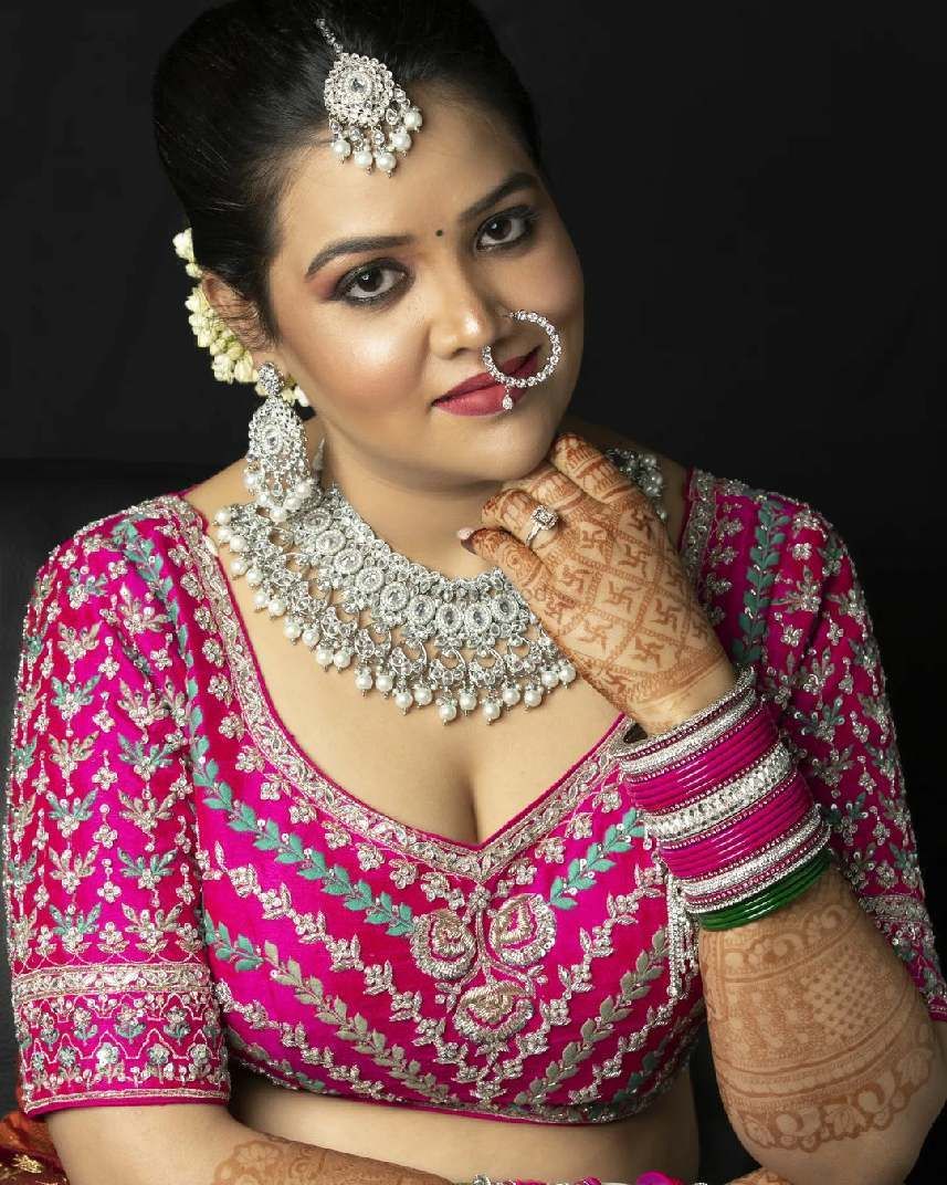 Photo By Himani Chhabra - Bridal Makeup