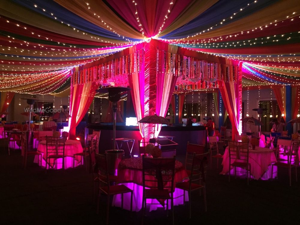 Photo By Mohan Vilaas - Venues