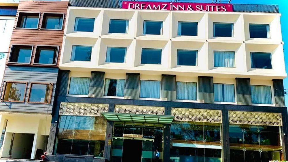 Dreamz Inn & Suites