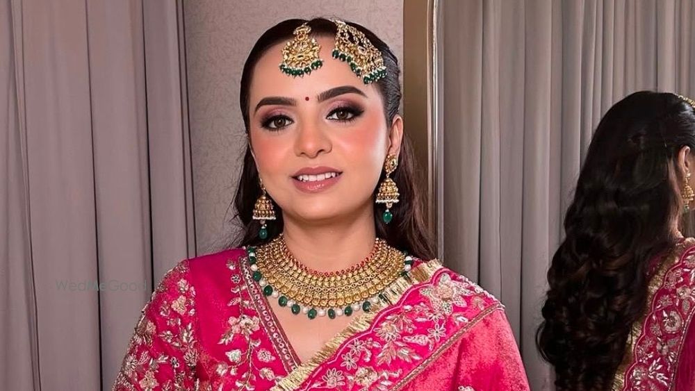 Chakshu Singh Makeup Artist 