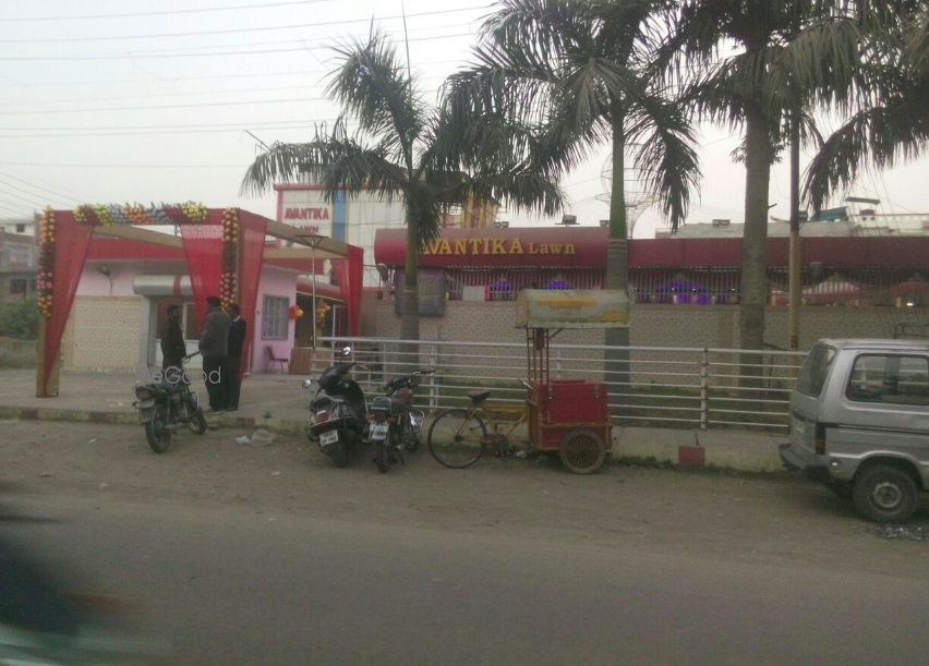 Avantika Lawn