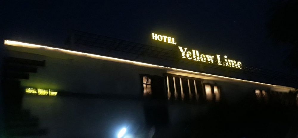 Hotel Yellow Lime