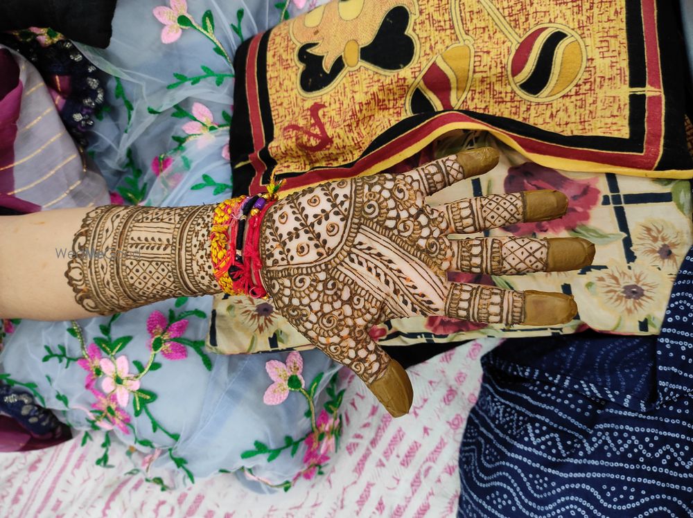 Photo By Blossoms Style Makers - Mehendi Artist