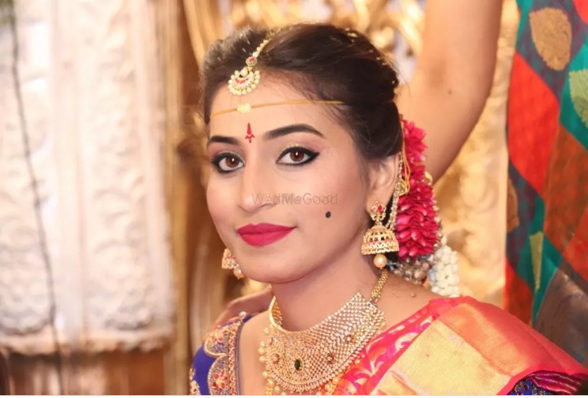 Photo By Vimala Reddy Makeovers - Bridal Makeup