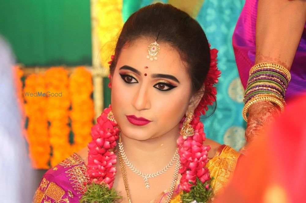 Photo By Vimala Reddy Makeovers - Bridal Makeup